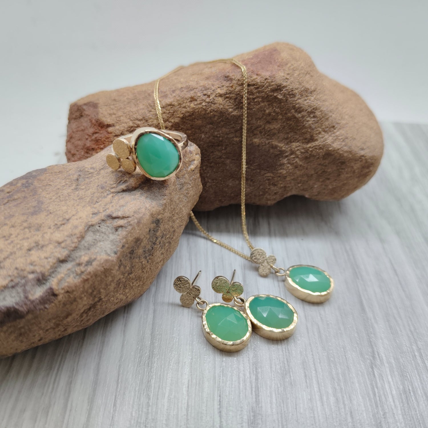 Chrysoprase | Textured 9ct Gold